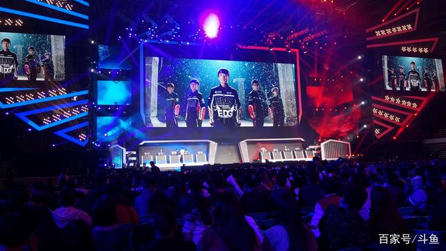 apEX与分析师就ZywOo的评论发生冲突